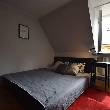 Old Town Apartment, Sw. Tomasza/st. Thomas, Rynek Апартаменты *